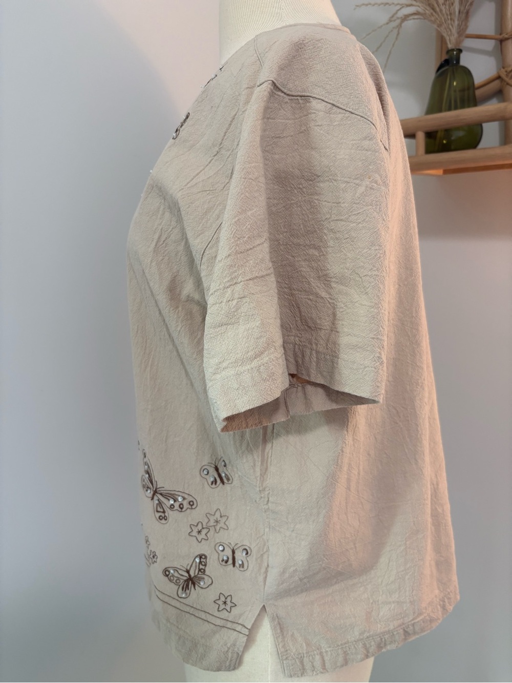 100% Cotton Butterfly Embroidered Button-Front Top - Picture 4 of 11